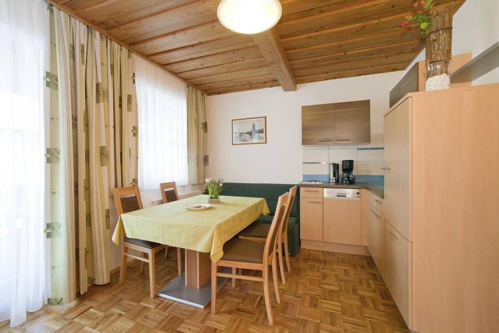Bauernhof Liendl Villa Keutschach am See Kamer foto